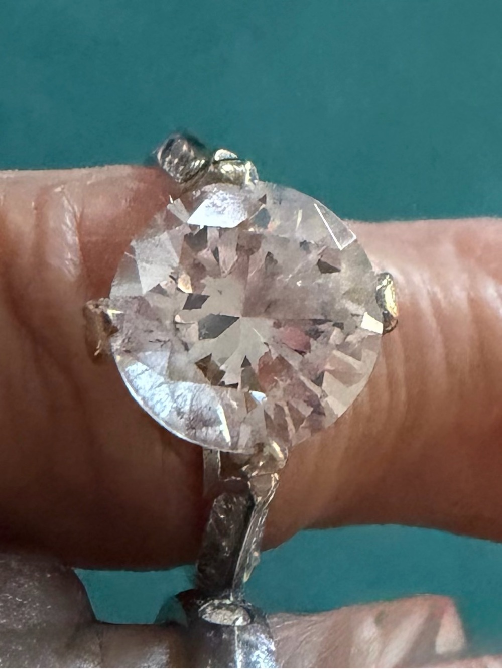 14kt white gold CZ ring